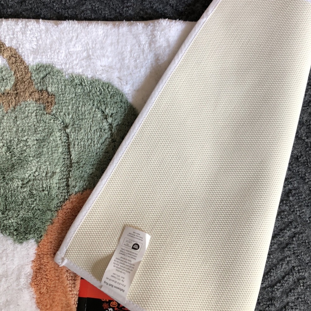Autumn PUMPKINS Bath Mat Rug - Picture 6 of 9